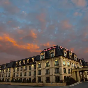 Hotel Brossard Hotel