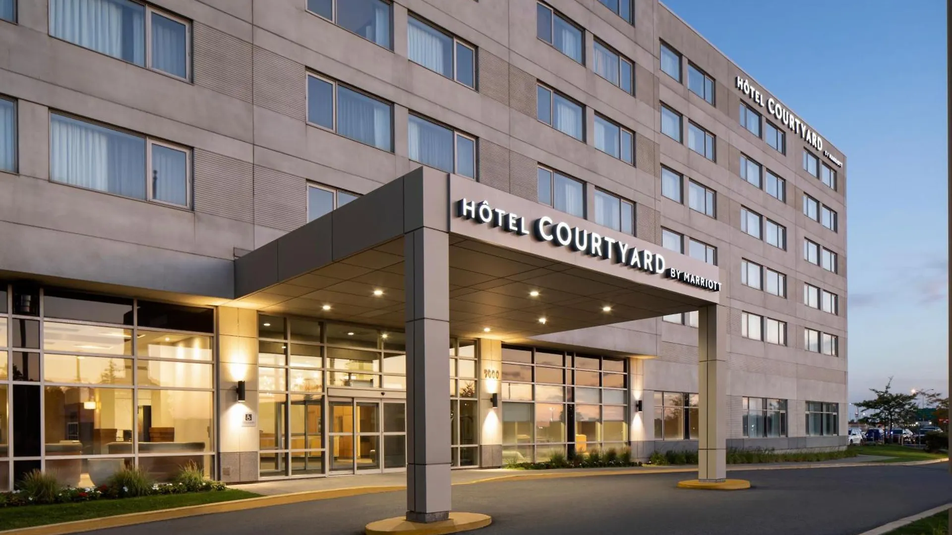Courtyard By Marriott Montreal Airport Hotel Dorval