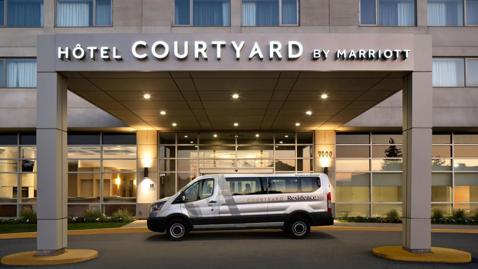 Courtyard By Marriott Montreal Airport Hotel Dorval