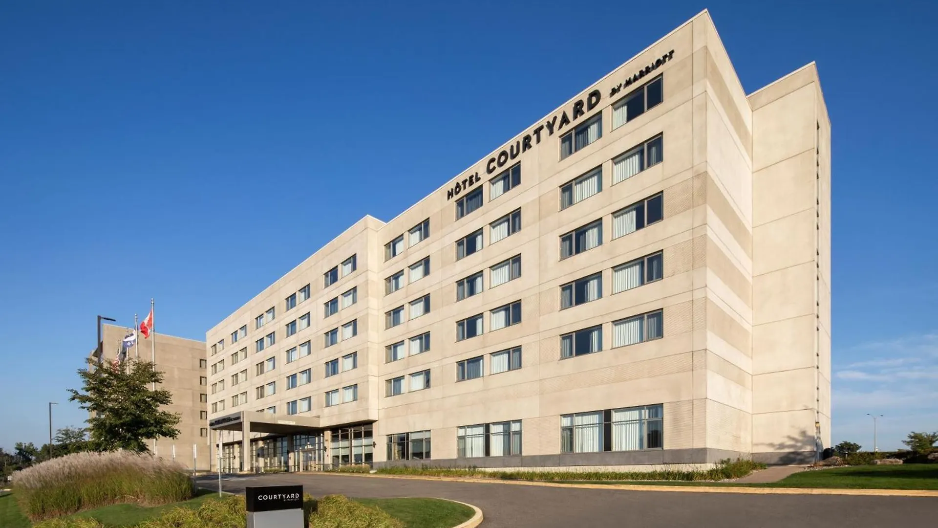 Courtyard By Marriott Montreal Airport Hotel Dorval 4*,
