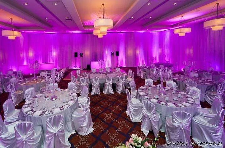 Courtyard By Marriott Montreal Airport Hotel Dorval 4*,